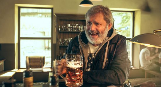 O que é o tratamento para alcoólatras e como internar