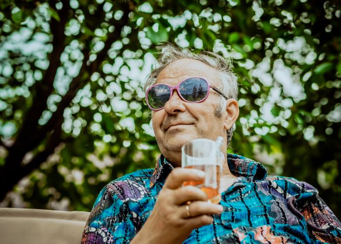 Álcool e Envelhecimento: Impactos do alcoolismo em idosos